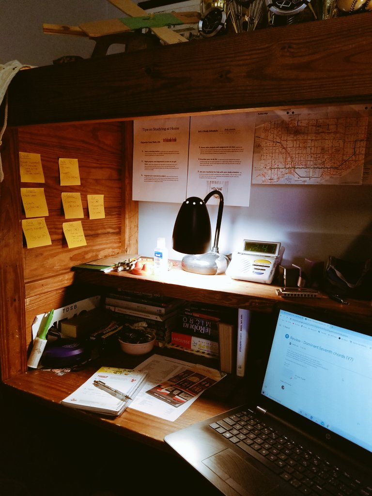 JoAnneFraser2's tweet photo. Learning how to stay organized while #distancelearning in his new bedroom classroom @ACI @LancerTweet https://t.co/6PLMVnY8Ds