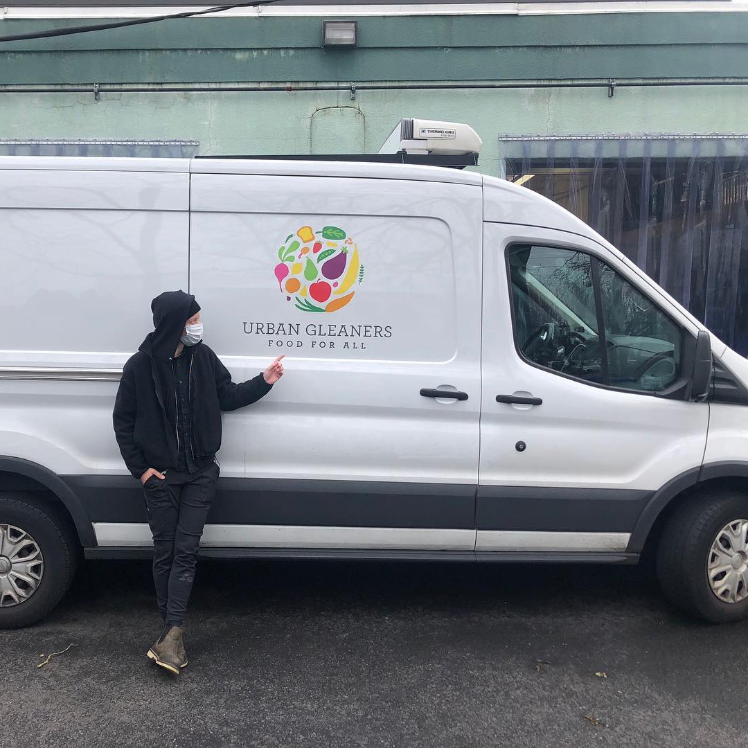 FirstTechFed's tweet photo. Our partners continue to blow us away! @urbangleaners gave out 230 boxes of food in one morning to families who needed extra help while schools are closed. Visit https://t.co/G1cw3nOTQr to support their work! #FirstTechGives https://t.co/2K61eh1jWt