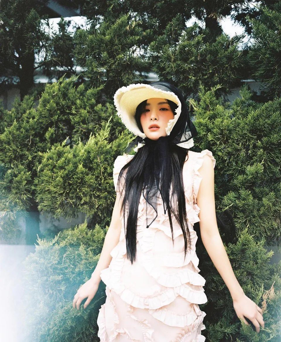 picsofkseulgi's tweet photo. Seulgi for Beauty+ Magazine 
April 2019 https://t.co/kECEjPjWJ6