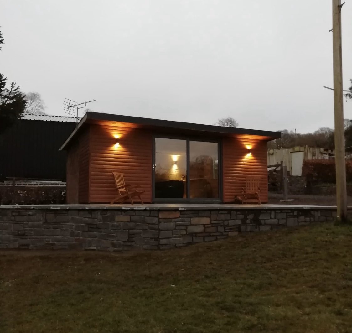 AJTerryBuilding's tweet photo. Patio and Stone Wall recently completed  #builders #garden #patio https://t.co/lqnkFFPPPs