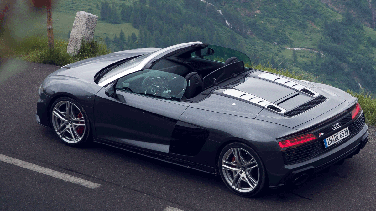 Audi's tweet photo. You don’t catch the spyder. The spyder catches you. #AudiR8Spyder #WantAnR8 #EuroSpec https://t.co/u6VFifXasS