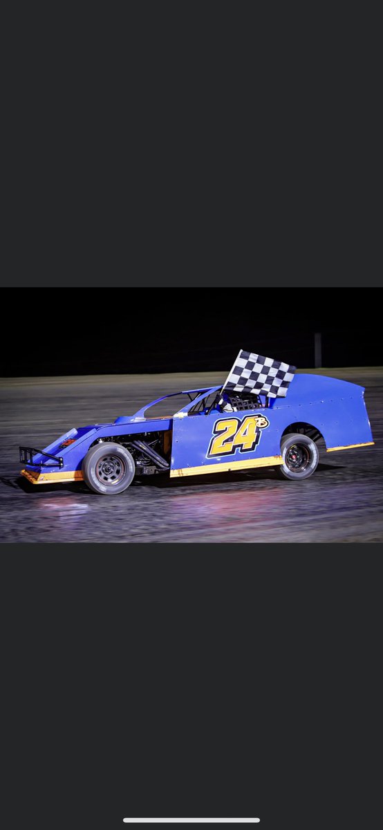 BraggRacing24's tweet photo. The Boss man took his new Hughes chassis out for her debut couple weeks back and came home with the first win of the year!! Can’t think everybody at Hughes enough for the support! Ready to get back racing. https://t.co/VnhtSI2Nuh