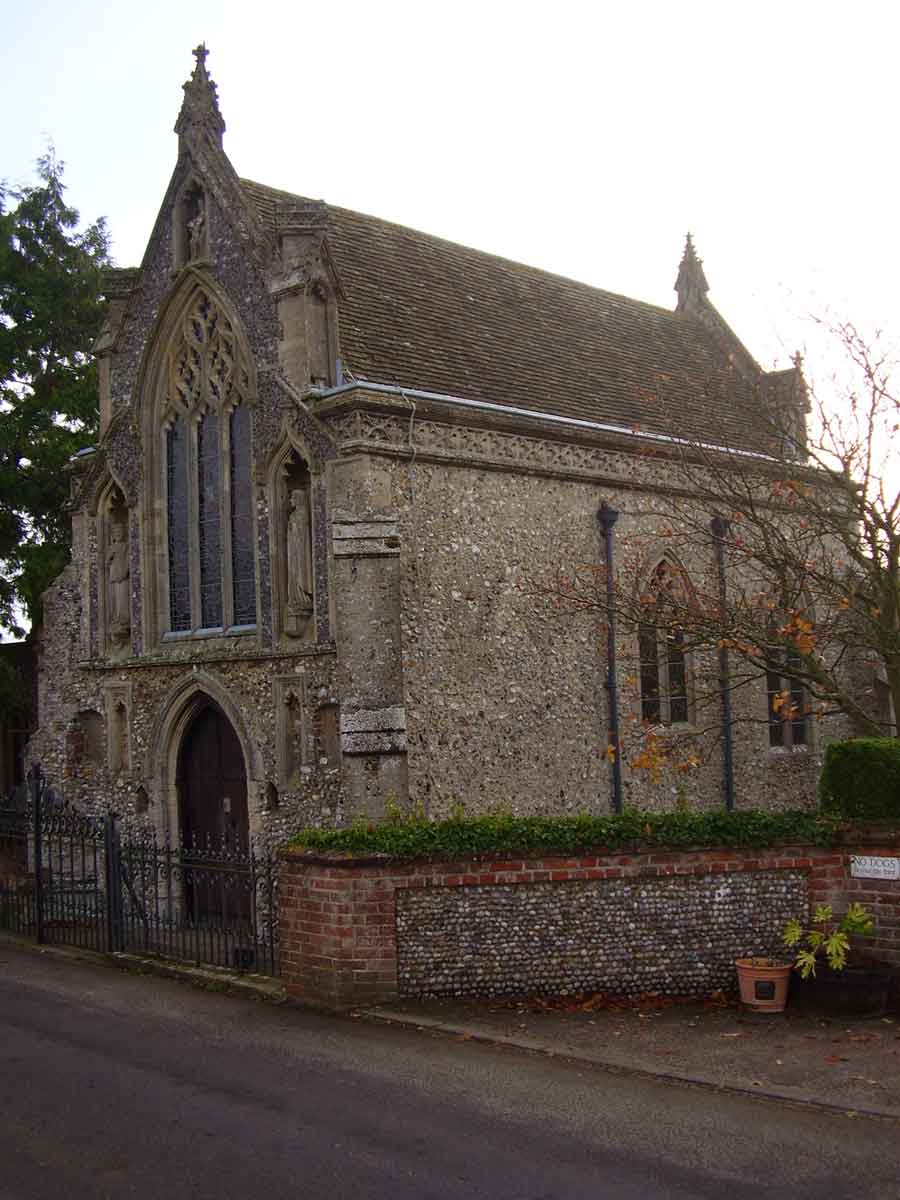 For many medieval pilgrims the last stop before they reached Walsingham itself was the Slipper Chapel in nearby Houghton St Giles. Built in 1325 the chapel marked the point at which dedicated pilgrims would remove their shoes to travel the last mile barefoot.  #EAchurches