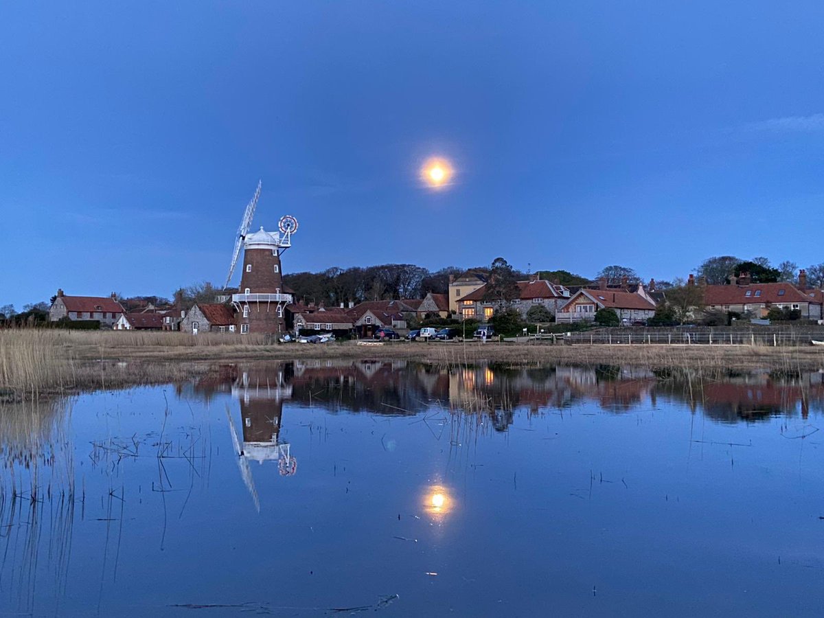 Cley Harbour tweet media