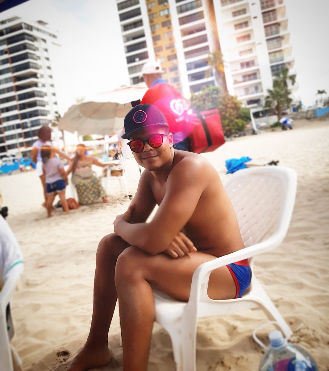 fernandovbasurt's tweet photo. @fernandovbasurt ya me hace falta un dia de playa....😎😎🏖🏝 @chicos_reality @Chicosecuatori1 @Pin_Gay_Ecuador @whatsapp_gay @chicosycalzones #ChicosDeLaRed #modelo #sexis https://t.co/GEB84NeztA