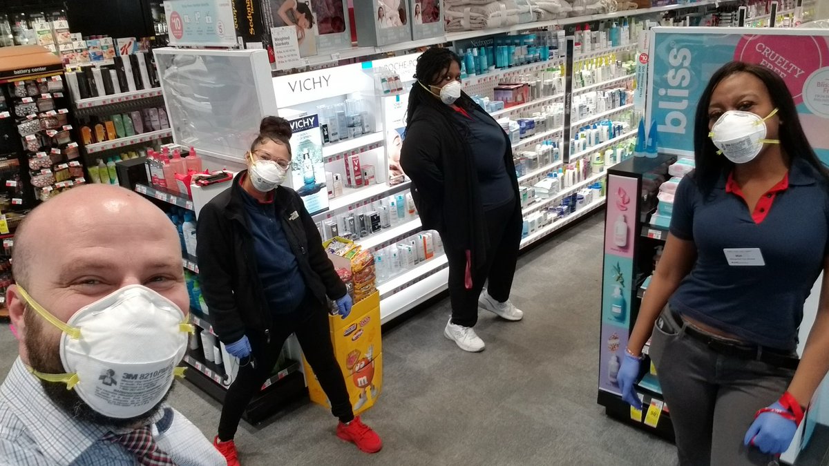 Mentor Maksutaj (@menni81608849) on Twitter photo Our team at Ink Block store...Safety measures in place, spirits are high, taking care of our patients and Customer's..Thank You team. Our team at Ink Block store...Safety measures in place, spirits are high, taking care of our patients and Customer's..Thank You team.