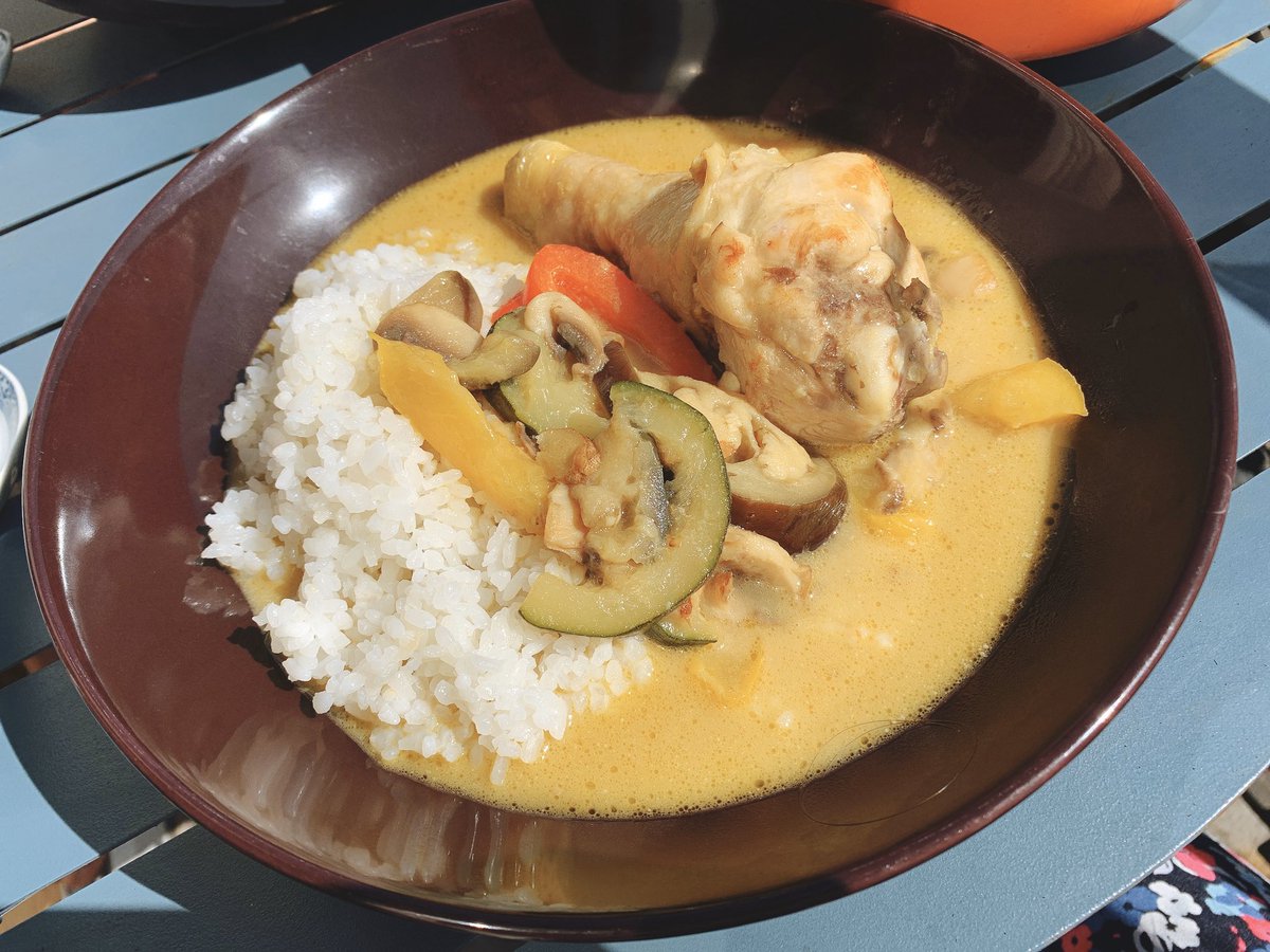 Sepo 東京 今日は暑いしグリーンカレーを作ってみた 鶏手羽元 パプリカ 赤黄 ズッキーニ マッシュルーム ルーはペーストとココナッツミルク ナンプラー 白出汁 ココナッツジュースは 2 グリーンカレーペーストはアジアスーパーで1 くらいで Sepo 東京 今日は暑いしグリーンカレーを作ってみた 鶏手羽元 パプリカ 赤黄 ズッキーニ マッシュルーム ルーはペーストとココナッツミルク ナンプラー 白出汁 ココナッツジュースは 2 グリーンカレーペーストはアジアスーパーで1 くらいで