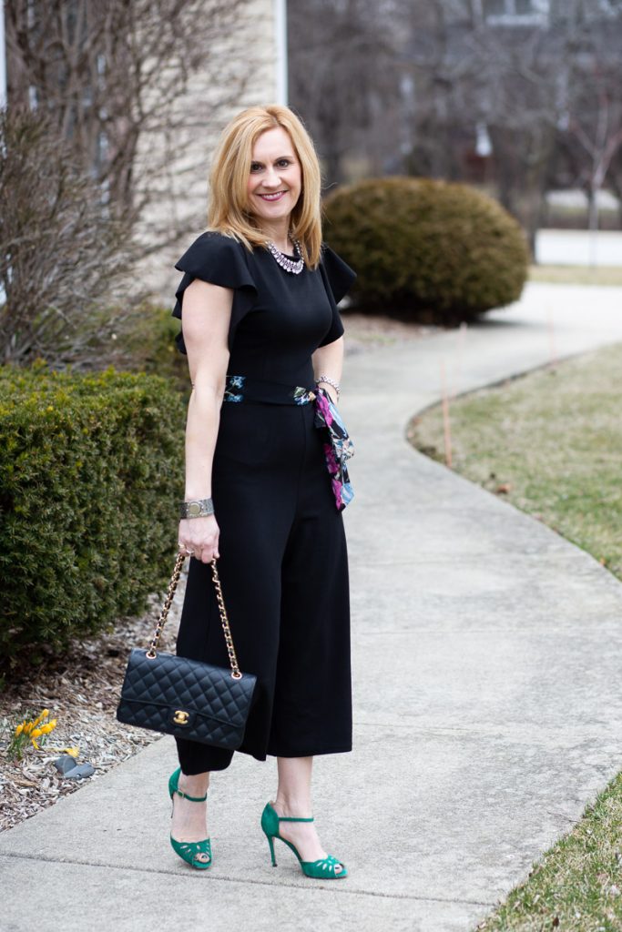 Kathrine00021's tweet photo. How to dress up a black jumpsuit for Easter. #blackjumpsuit #easterchic #easteroutfit https://t.co/ebpBtNZ0wS https://t.co/TMMS9UTu3Z