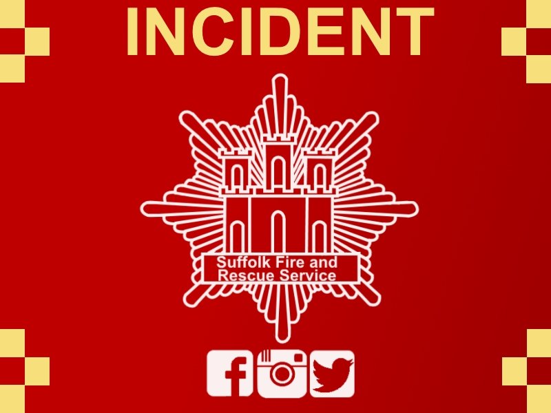 SuffolkFire's tweet photo. UPDATE: A stop has been called at the incident on Rendham Road near #Saxmundham. The incident was a thatched roof fire at a detached farm property. 16 crews were in attendance and the fire has been extinguished. https://t.co/EFmYVhbcux