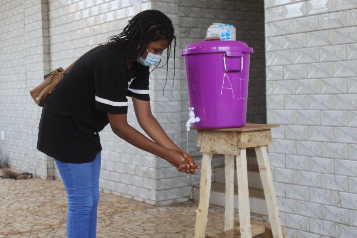Comme elle, chacun de nous doit prendre au sérieux les consignes sanitaires.
5 secondes pour laver soigneusement les mains nous sauve de cette pandémie, ce geste te permet de sauver d'autres vies.
Alors lavons nous les mains et respectons les consignes.

#Tous_contre_le_covid19
