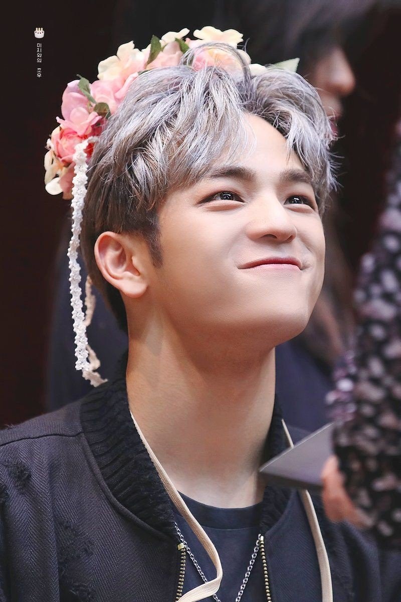 почему ушел уджин из stray. уджин из stray kids 2022. группа stray kids юджин. Stray kids kim woo jin. Stray kids вуджин.