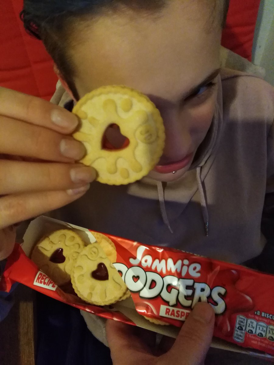 Stevaan H tweet media