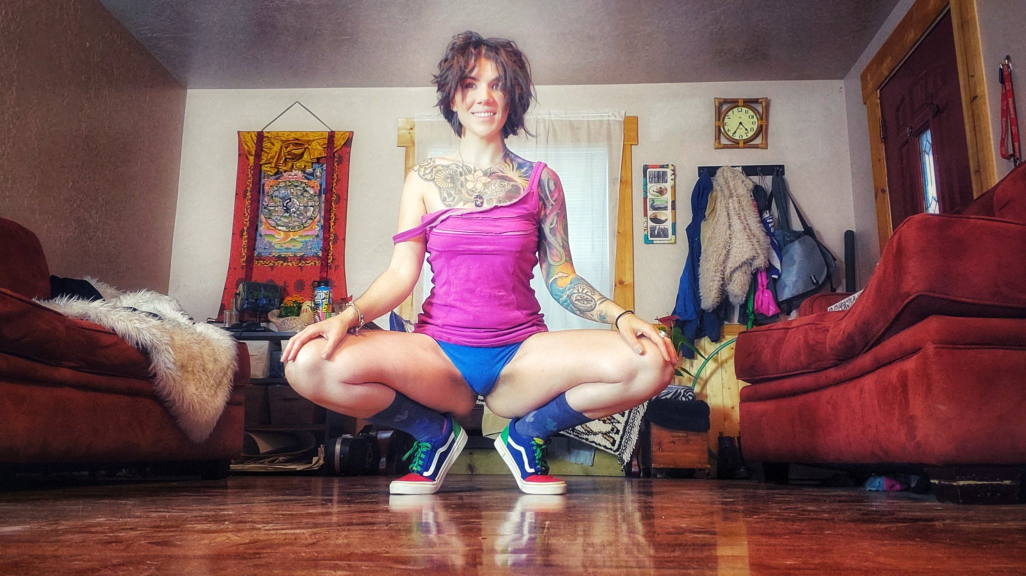 Frankie Rivers 🔞 on X: Im going live on Onlyfans at 6pm (pst) today & I  want to play! Ill have a pile of toys & tools to experiment with, & tips