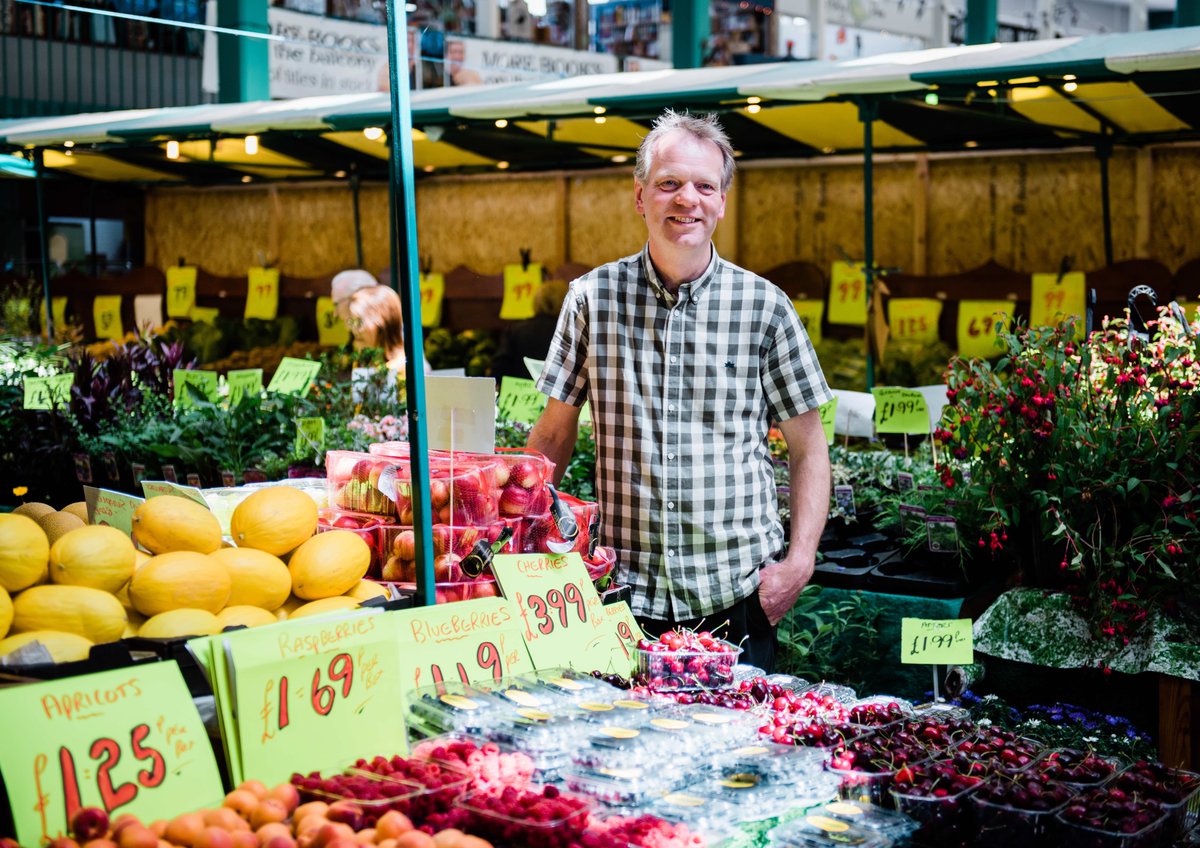 JP Fruits are now offering fruit and veg deliveries to all SY and TF postcodes. Deliveries are free to different postcodes each day. Find the delivery details and contact information on their website shropshirevegbox.co.uk