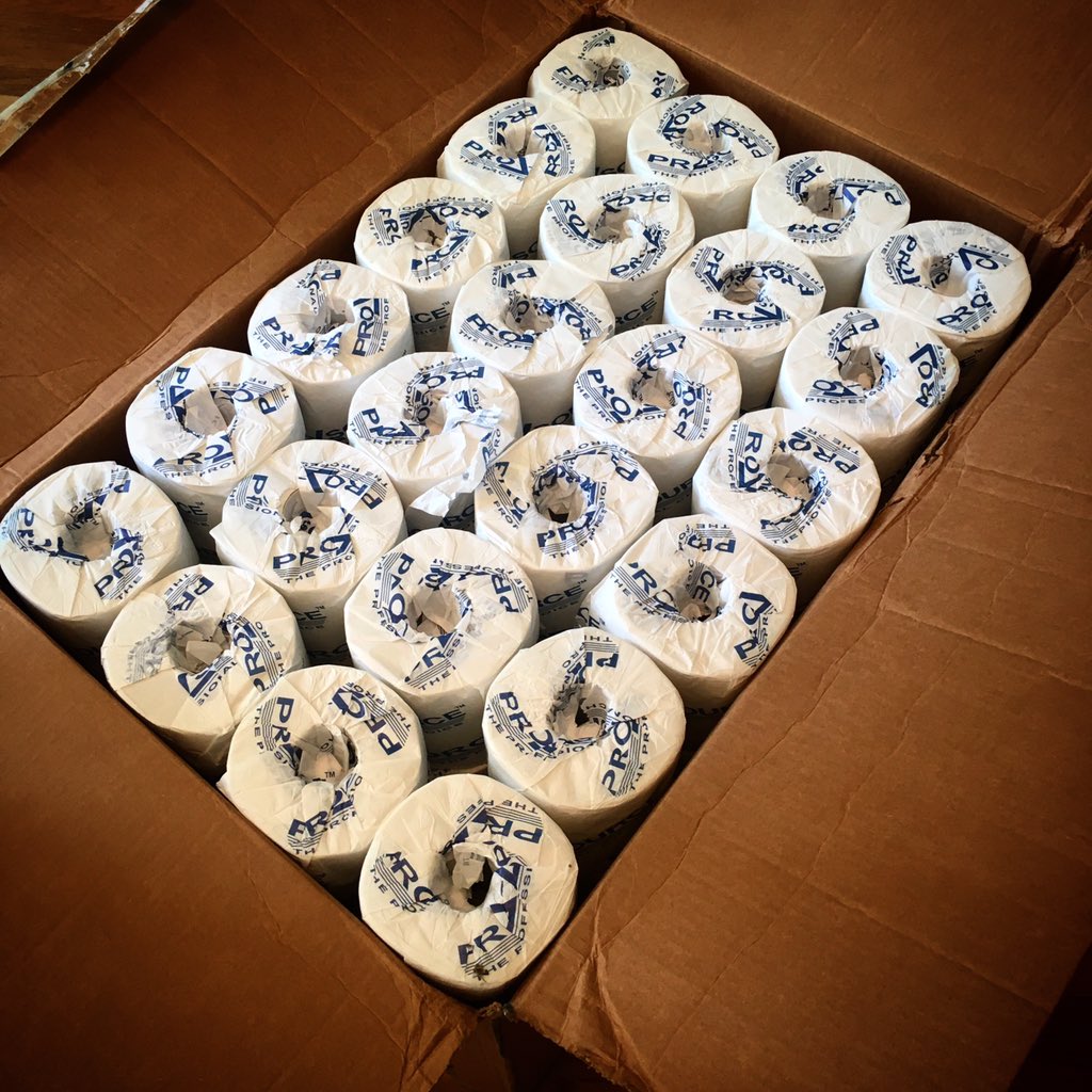 johnpavlovitz's tweet photo. Was able to find a commercial retailer to deliver 100 rolls of white gold.
Now, to drive around depositing them in the mailboxes of needy people in the area!
1 ply is better than no ply! https://t.co/sNtxhJNEn6