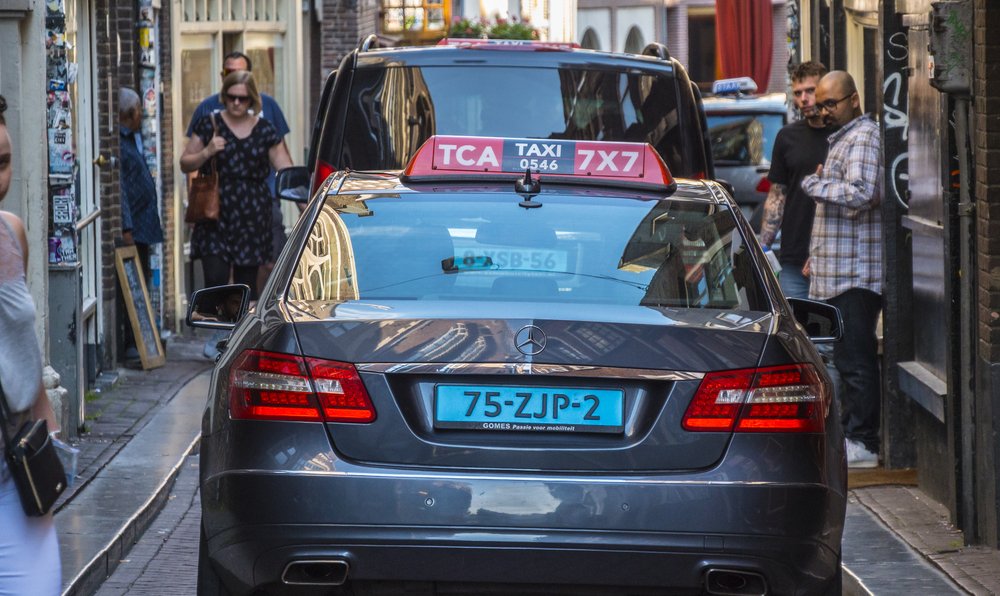 PitaneMobility's tweet photo. De ontbrekende #SBI code 4932 vervoer per taxi is toegevoegd aan de lijst voor TOGS. Veel taxichauffeurs kunnen nu gebruik maken van de zo belangrijke TOGS regeling. Meer #SBIcode #taxi #TOGS #knv @TCAmsterdam @hubertandela https://t.co/5PBmrpAr1Z https://t.co/LllAPRv0hh