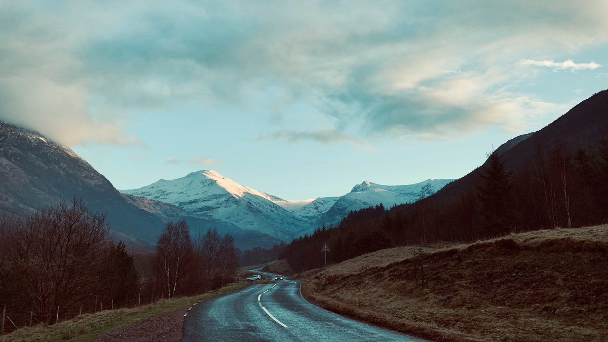 Four shots of the  #BenNevis range surrounding  @watercolour_UK - you've seen these before, but I couldn't not include them in this thread, since they are an integral part of 'In All Weather' to me, an Alec's eye view of making that beautiful piece of music. #IAWLP