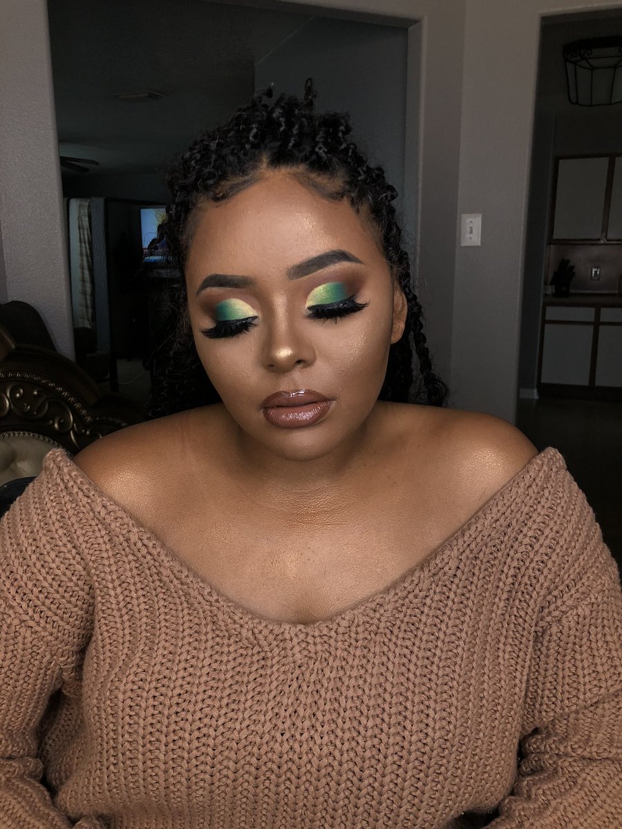 Absolutely love this glam I did yesterday! Ladies get at me for that beat 🔥😍 IG-Krystalmarie95__