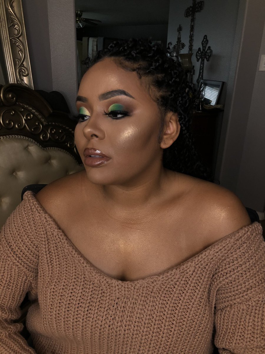 Krystal Marie 🌸 tweet media