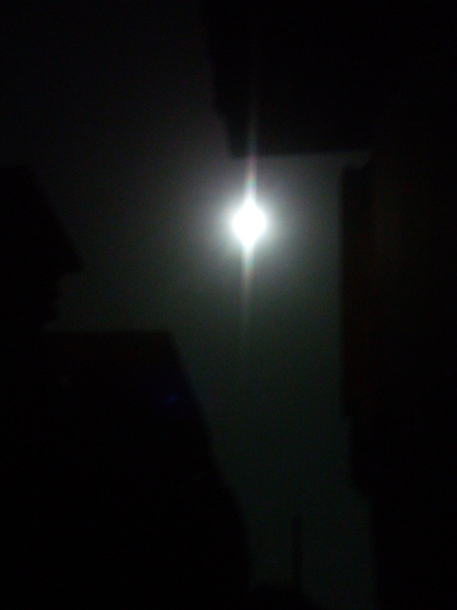 peterEwanfo's tweet photo. Come out from your room now and notice the super bright moon
#BrightMoon
#AprilPinkMoon
#iStandWithPastorchris https://t.co/Q78NxRHysC