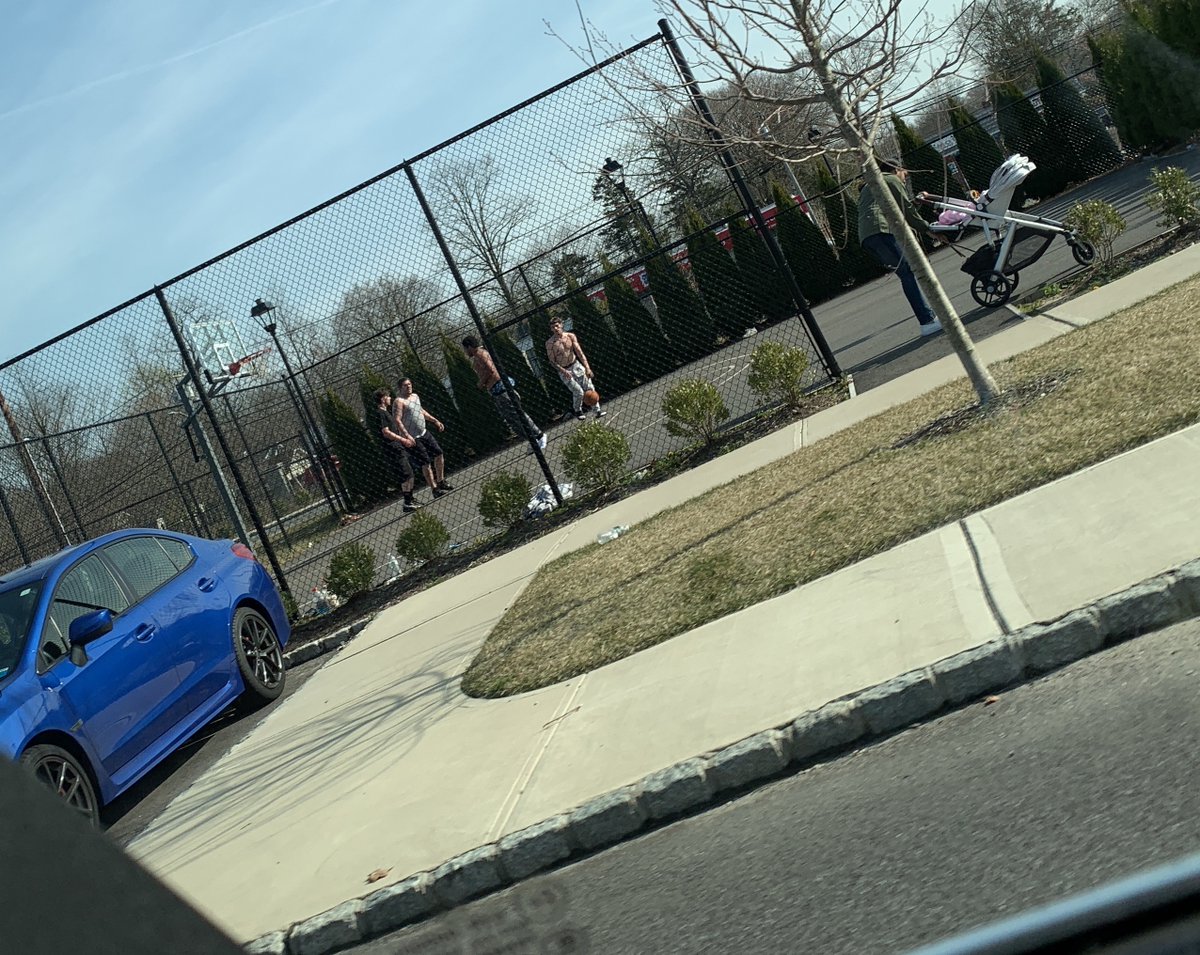 UnspokenMedia's tweet image. Oh there’s a pandemic? Screw it, let’s play ball anyway. #learnthehardway