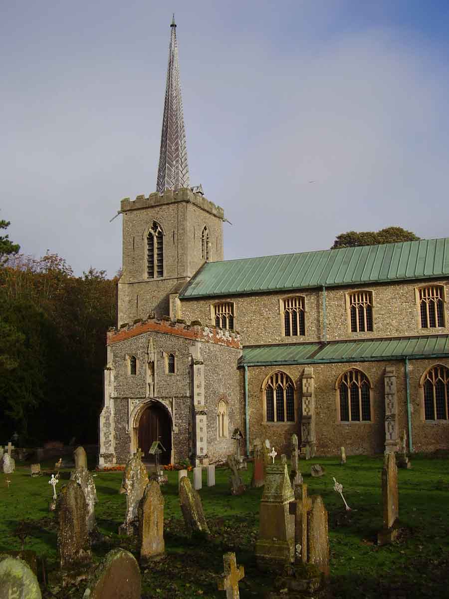 Moving quickly on...Despite the presence of both the Priory and Friary the actual parish of Little Walsingham was served by the parish church of St Mary. The magnificent tower dates to the 14th century and the nave to the mid 15th century.  #EAchurches