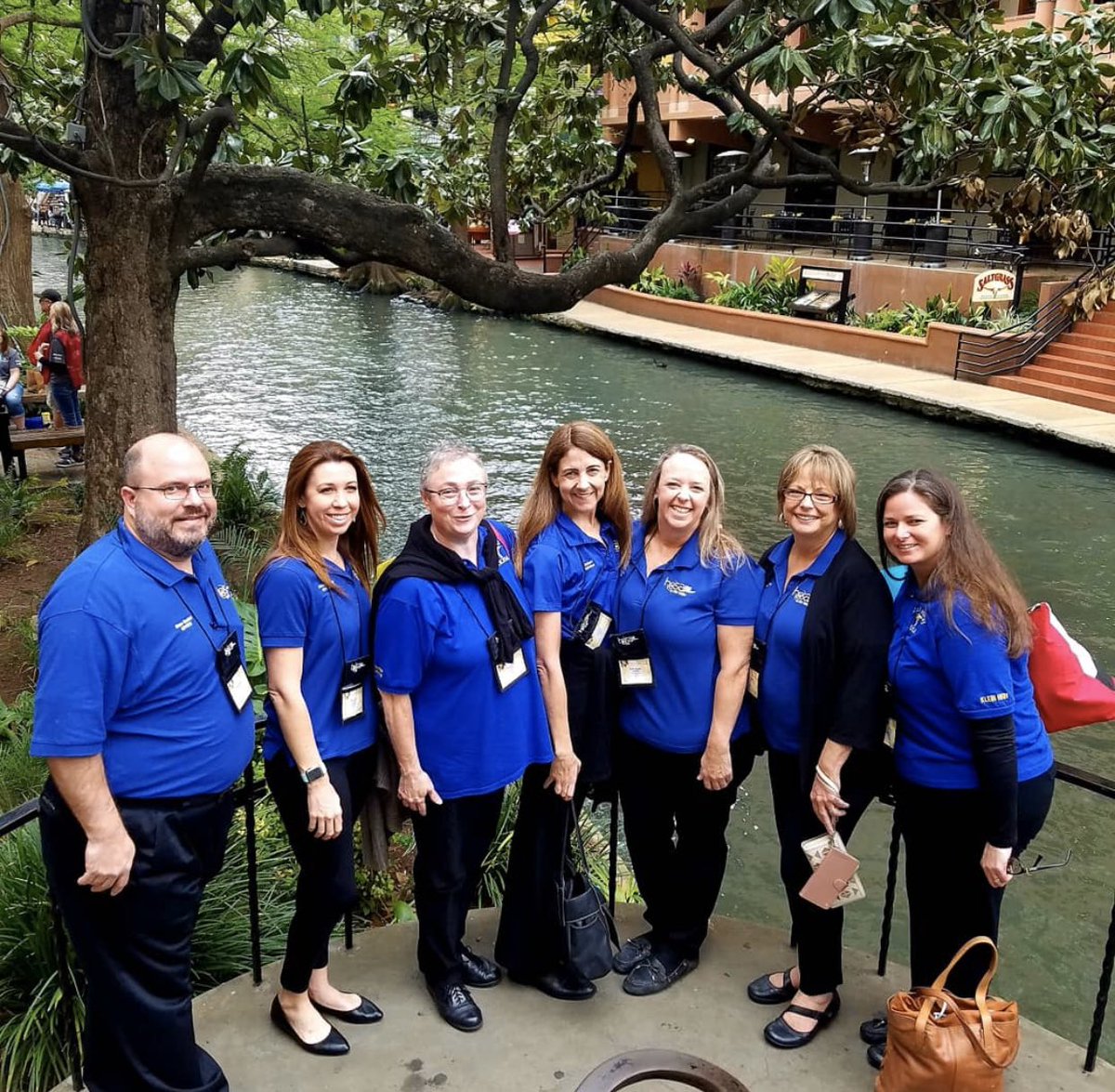 KleinHighHST's tweet photo. A huge thanks and shout out to @blakemuskiet for your leadership! Happy principals week! We love you 💙@KleinISD @KleinHigh @JessicaHaddox @jtackett1KISD @debbieforrestrn @chrissy_cope1 @AWalther_KISD @HaggardKristen @KVelezKleinHigh https://t.co/cKOGddn5mH
