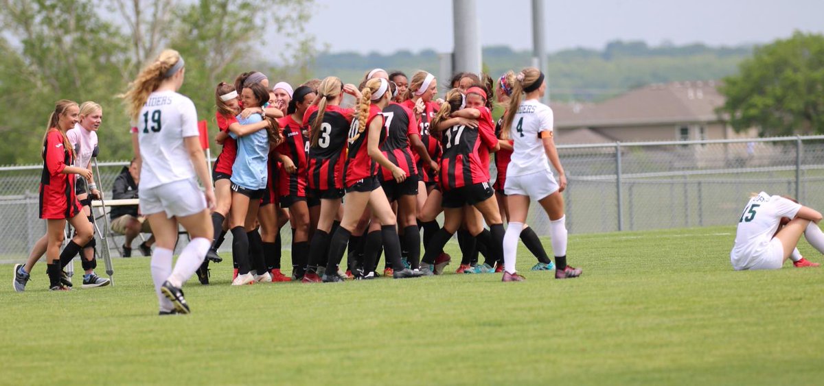 BVWGirlsSoccer's tweet photo. Andree Orcutt has a positive outlook and willingness to help her teammates. Her aggressiveness is apparent and she will without a doubt use that in college as she will be continuing her soccer career at the University of Central Missouri. Good luck Andree! #thankyouBVW2020seniors https://t.co/jRxFjcaIA0