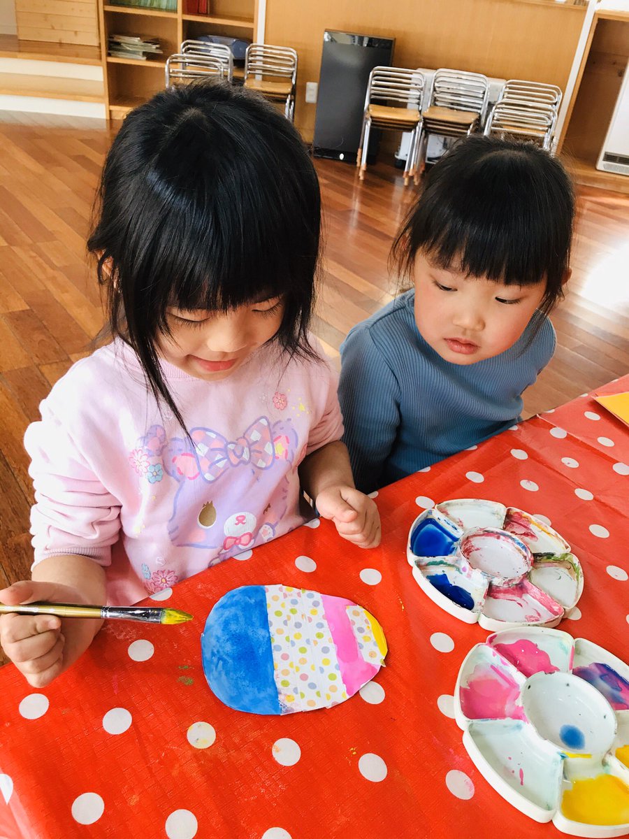 御前山認定こども園 何が出来るかなぁ 御前山 認定こども園 常陸大宮市 製作 2歳児 年中 4歳児 保育 ハサミ 絵の具