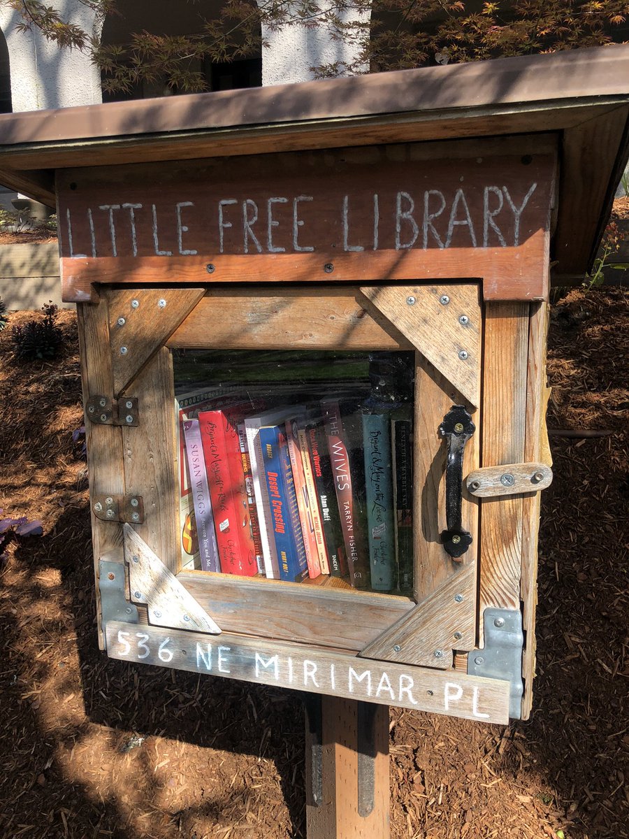 Farrah C tweet media