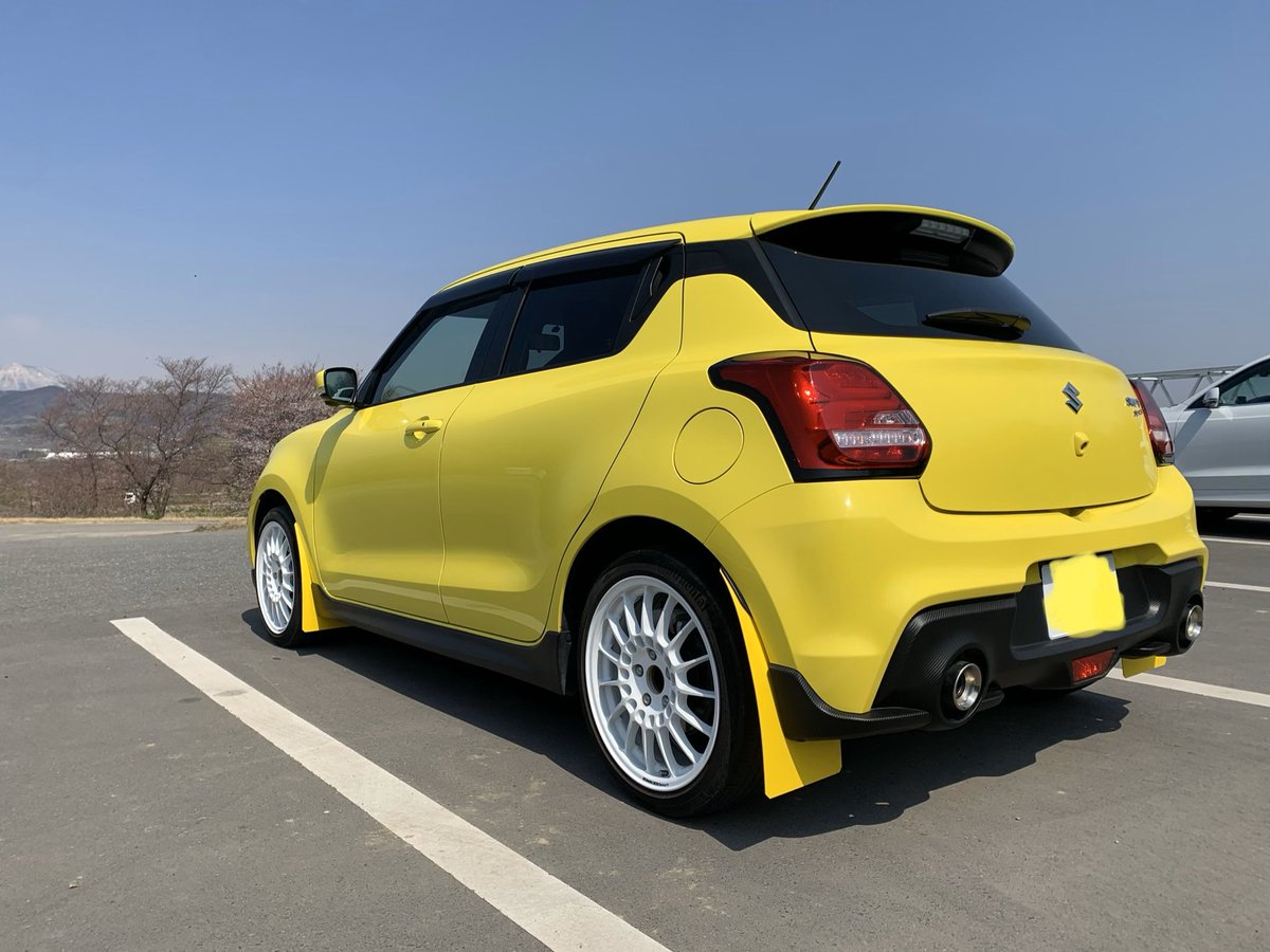 スイフトスポーツ #zc33s 久しぶりの投稿がマッドフラップ取り付けw