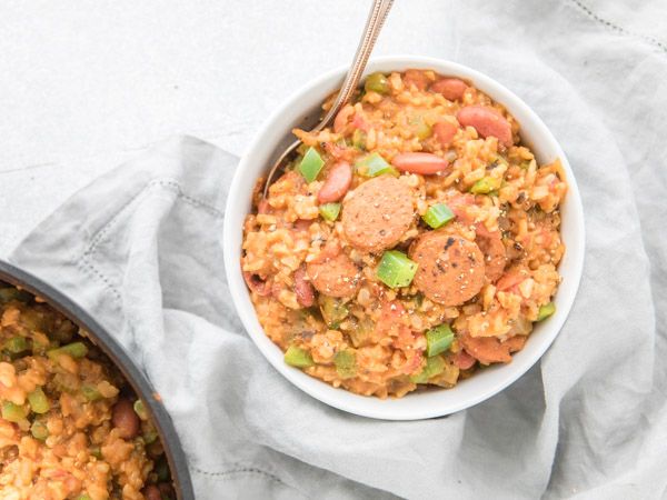 CoachElNtr's tweet photo. This #TSCcooks recipe takes me back to my childhood &amp; dinner with my Dad. Red Beans &amp; Rice is a well-rounded dish perfect for family dinner #CookingTogether #EatingTogether
https://t.co/PwONqYVHxs https://t.co/r88hloJgJc