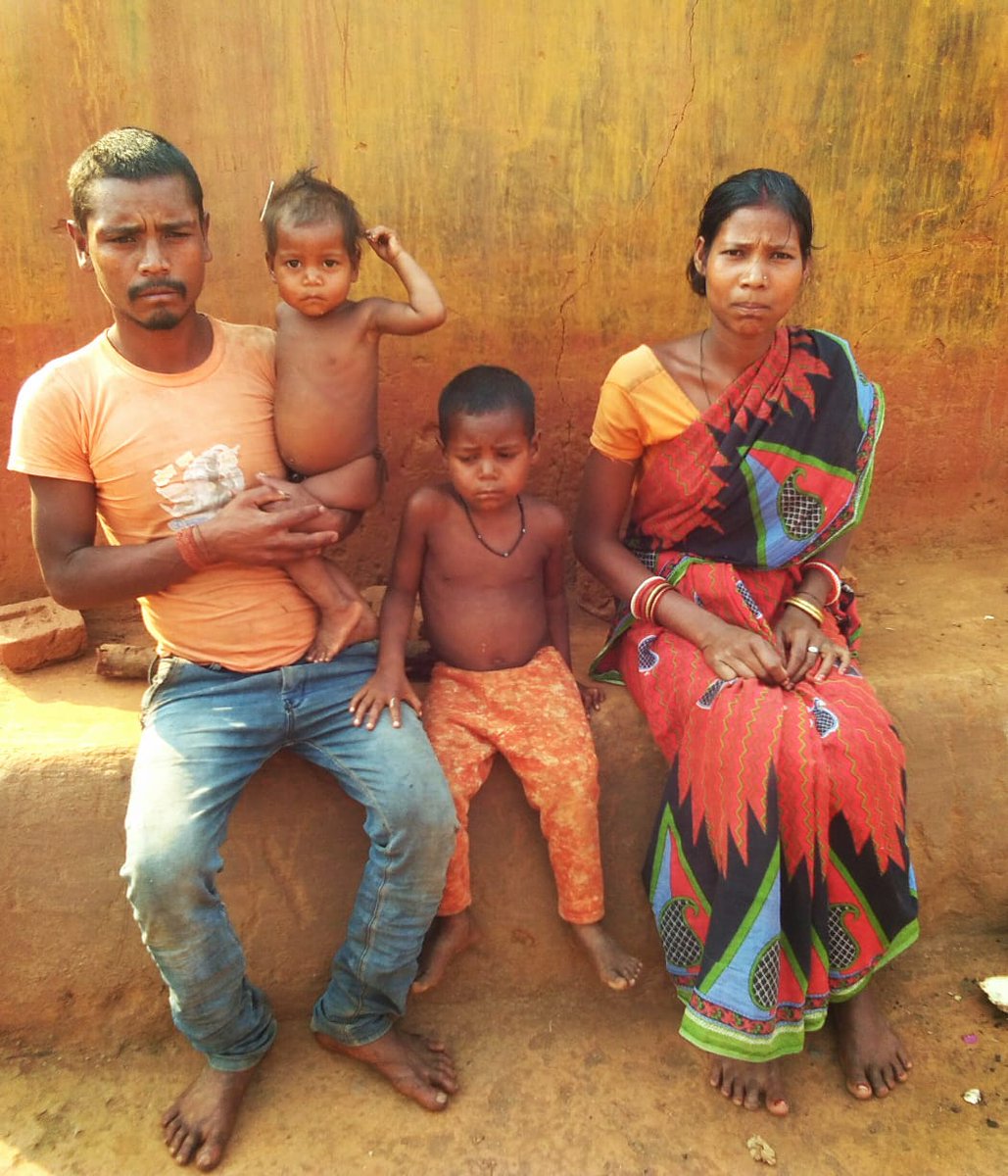 HimansuOdisha's tweet photo. #SadarBlock #Mahadeijoda_GP
After repeated request made to @DistAdmKeonjhar since years 4 ration card 4 these five famillies of #Naupada that fell on deaf ears . So during this #LockDown they neither rcvd ration or Rs 1000 provided by Govt .
@CMO_Odisha
@rajaaswain
@Food_Odisha https://t.co/CwIwDZLogm