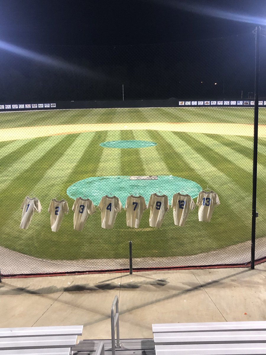 We are on. Wish these guys were filling these jerseys up and we were on the field playing. #2020 #Team39 #Staysafe.