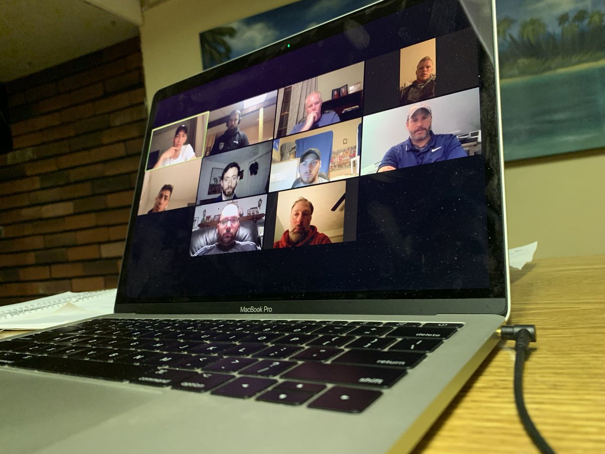 central_stars's tweet image. During all this- connecting with my players and fellow coaches brings me great joy.  

Tonight: meeting with @FCStarsEast  Boys Staff

Last week’s Players’ Match Analysis Discussion: 2014 WC, Spain v Netherlands

This Friday: 2011 CL Final, Barca v Man Utd 

#weAREdevelopment