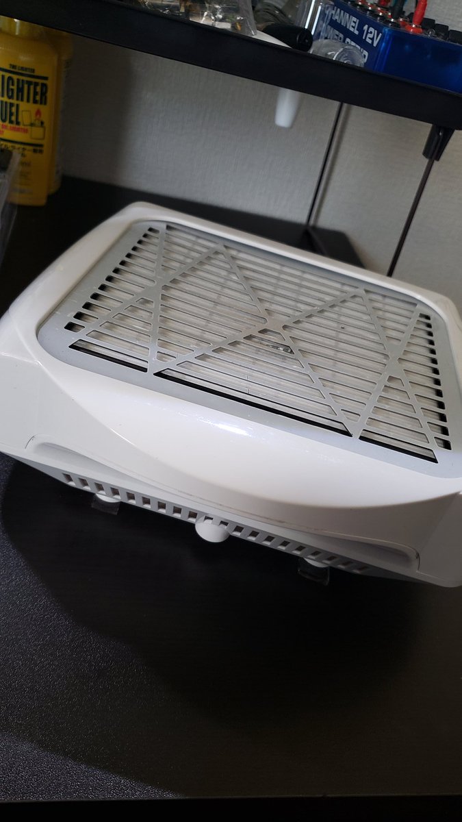 Chemikal まぐやねん ネイルの集塵機って ミニ四駆のカーボン加工時に代用できるかな Twitter