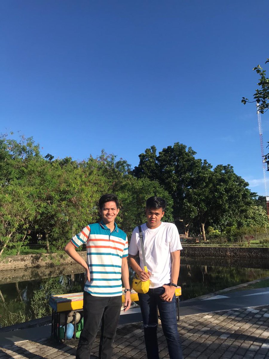 Tonixmania1's tweet photo. #ditamanaja 😂😂 https://t.co/LoJM8ILB4v