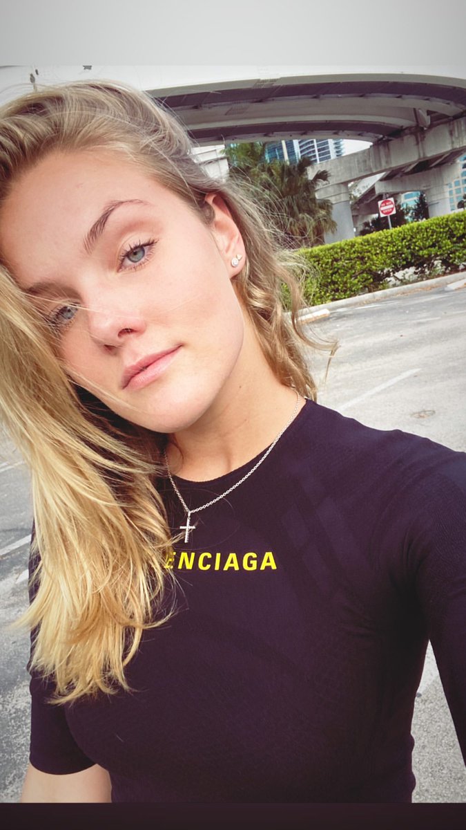 FanZhuk's tweet photo. Sofya on instagram https://t.co/zZ5CZdiT7j
