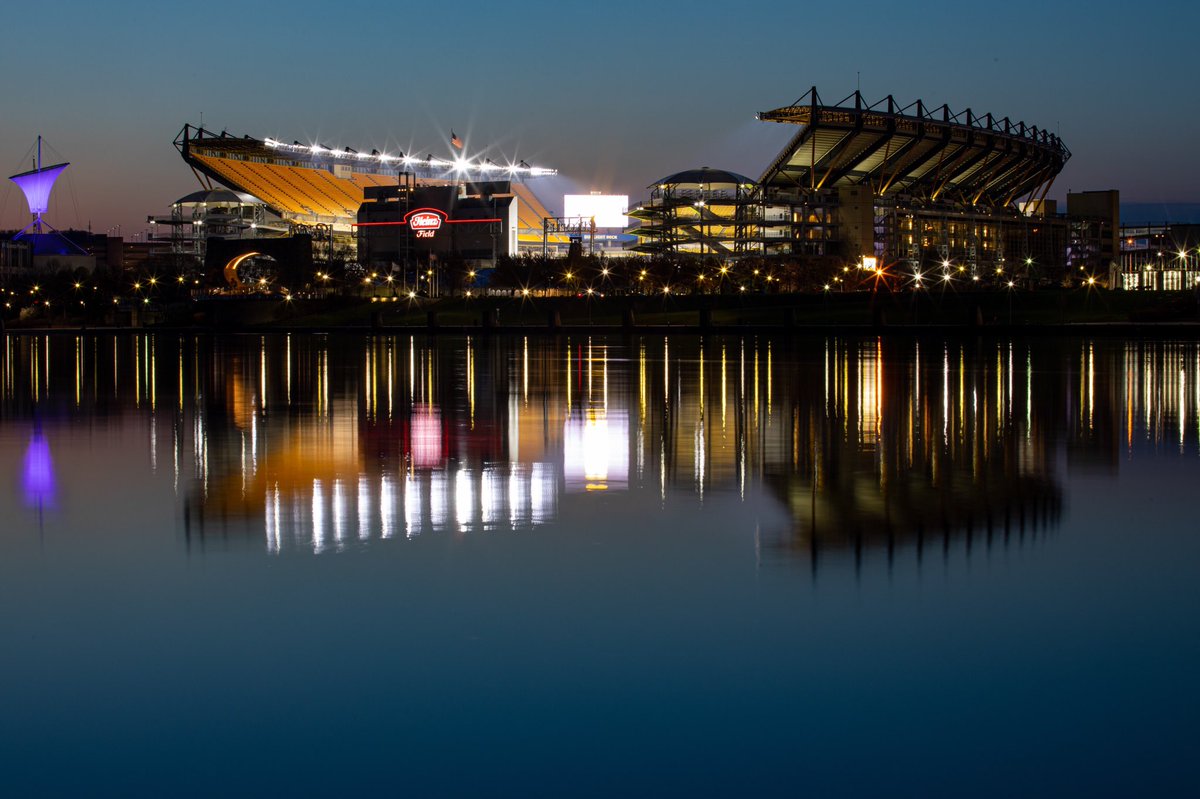 #Together we celebrate, honor & show our collective support for the front line workers who are giving so much to keep our city safe! @heinzfield | #LoveFromPGH 📸: Andrew Stein