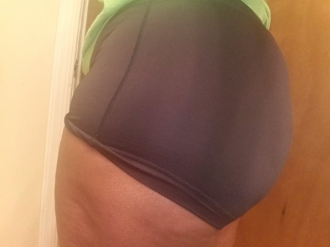 Thicka Than A Snicka - 1 pic. @KingofQueens_x Solo masturbation Implied nudity Nudes Lingerie Special requests https://t.co/67b3Ym8k3T https://t.co/eLSKDgeh5D