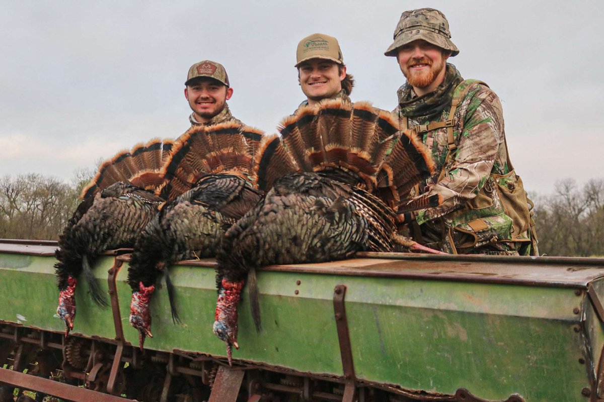 GunerWomack's tweet photo. 🥶🦃 https://t.co/MymuBJeB1Q