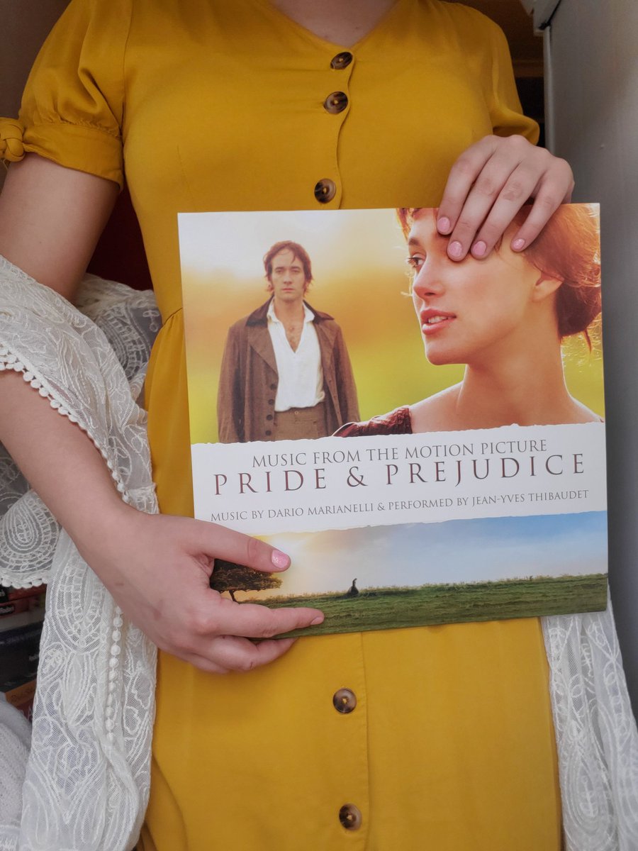 the_nerdiest's tweet photo. Inspired by the lovely @womenlovebot here are some of my favorite vinyls as outfits https://t.co/vYIGUl9xZc