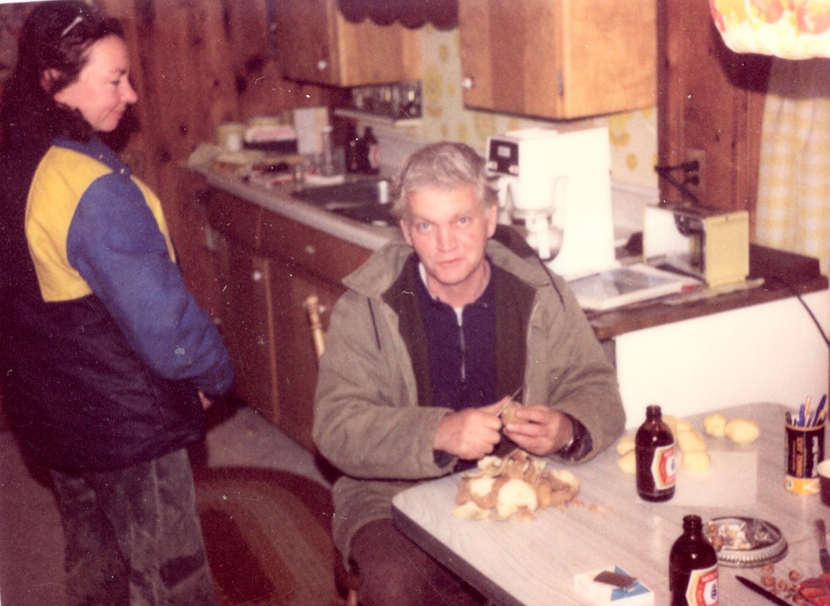 Liams_Hockey's tweet photo. @Jim_Joseph13 It's a beautiful thing. :) My late father and my mother, circa 73. Stubby is front and center. :) #MolsonEX https://t.co/P9oBEnbUCq