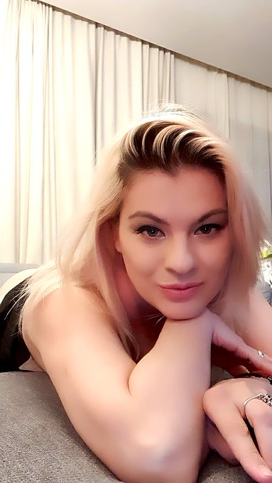 At these hard times you should only see the beautiful things and have nice thoughts. It is good for our<a href="/tag/beautifulday"class="tags"><span>#beautifulday</span></a><a href="/tag/stayhealthy"class="tags"><span>#stayhealthy</span></a><a href="/tag/stayathome"class="tags"><span>#stayathome</span></a><a href="/tag/nicet"class="tags"><span>#nicet</span></a>