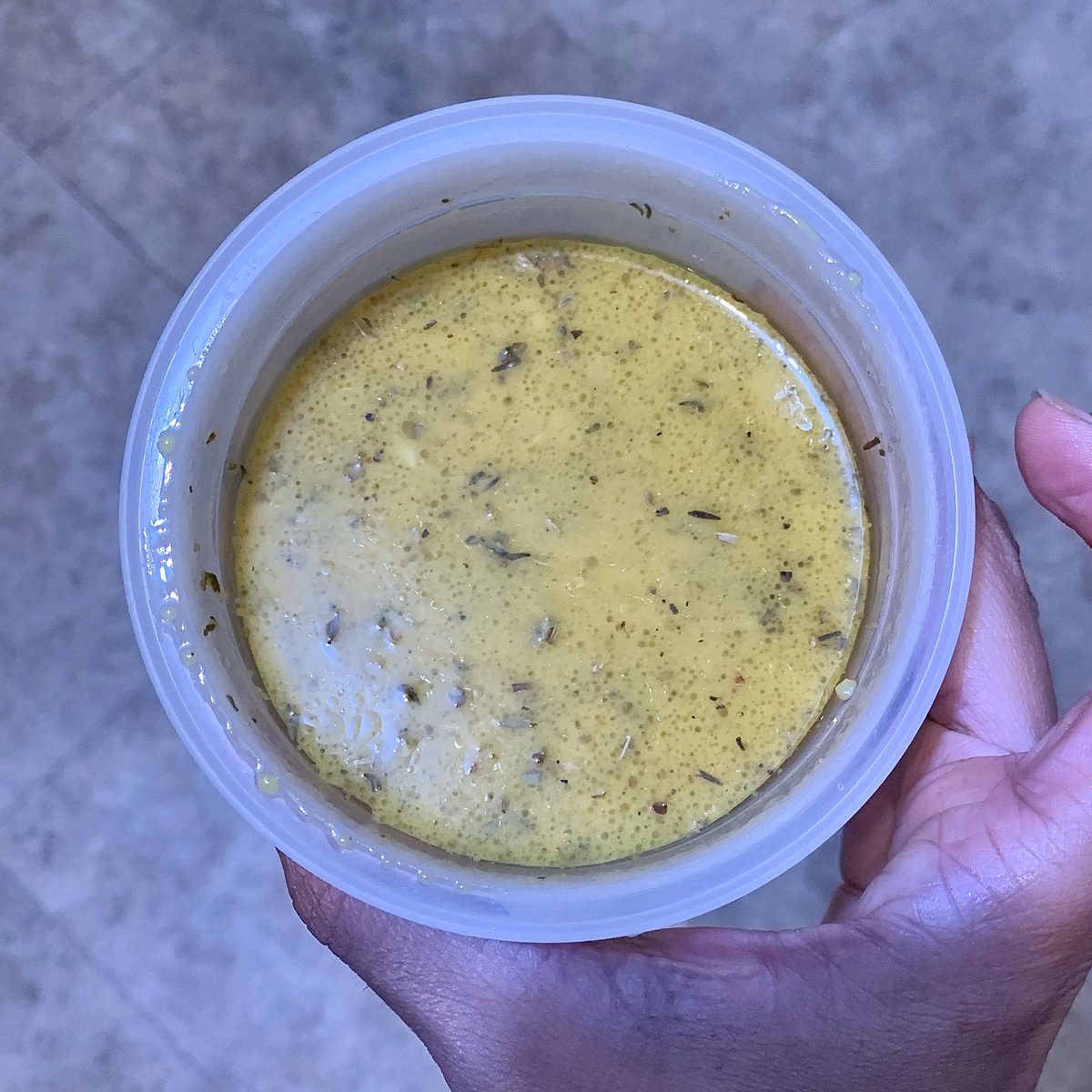 FashionNourishd's tweet image. Don’t want to go to the store just for #SaladDressing? #GetCreative &amp;amp; #MakeOne out of ingredients you already have #AtHome. That’s what #inspired my “Sunny #MustardDressing”! ☀️🥗👌
#FashionablyNourishedFood #Maui #FashionablyNourished #homemade