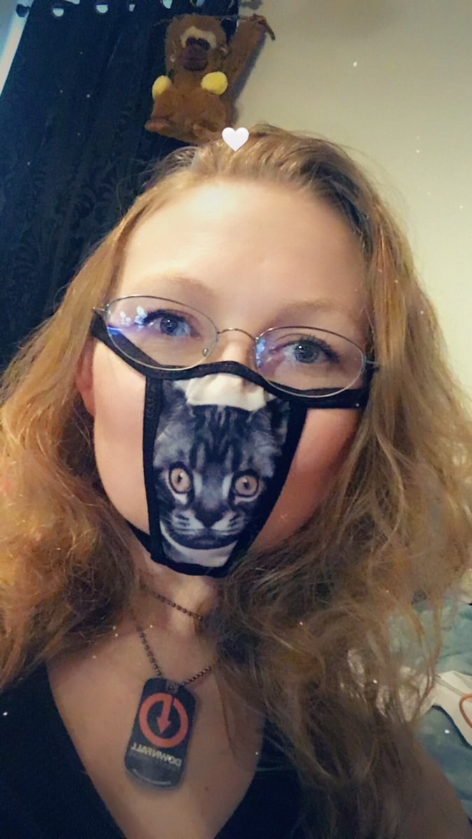 thekrystaldawn's tweet photo. #mnq2020 #mnq2020maskp #StaySilly #CoronaShenanigans #ICantTakeAnythingSeriously #SeriouslyRidiculous #SoThatsWhereThoseGoNow #NewMeaningToSitOnMyFace π€π·π https://t.co/oLC14jQhmL