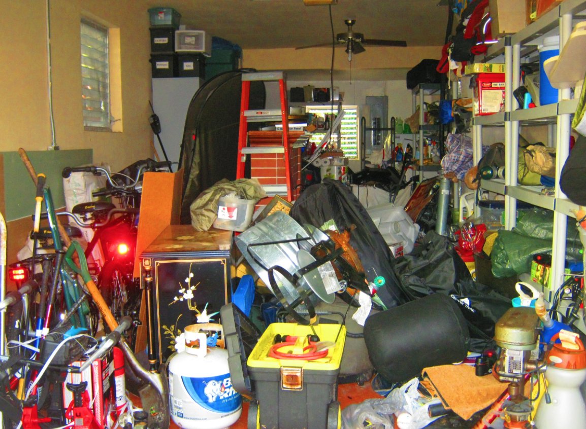 austindumpsters's tweet photo. Family together time is perfect declutter, clean out and organize time! @austindumpsters specializes in social distancing. You can book online or call 512-213-6164 #austindumpsters #dumpsters #cleanout #declutter #noexcuses #lakewaytexas #austintexas #westlaketexas #beecavetexas https://t.co/zPeKnMkNZC