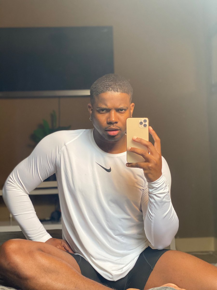 Let’s start a thread....... and also get into somethangs how many of you can post a pic unedited and still feel good about it?