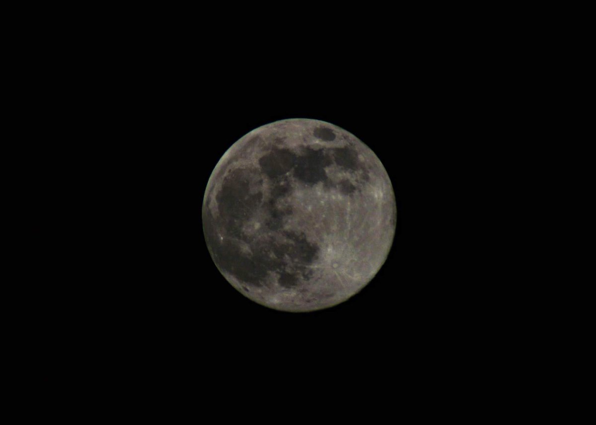 AGDetailing's tweet photo. #supermoon https://t.co/9xSW7xtXGH