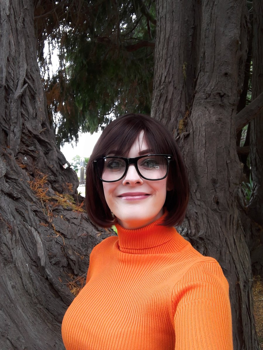 AbnormalAdlam's tweet photo. Selfies during #lockdown to avoid boredom
 #StayAtHome #COVID19nz #StayAwareStaySafe #COVID19 #Labyrinth #Maleficent #MistressOfEvil #OnceUponATime #Cruella #ScoobyDoo #Velma #COSPLAYMODE #Cosplay #cosplayer https://t.co/W6I0Nj0F20